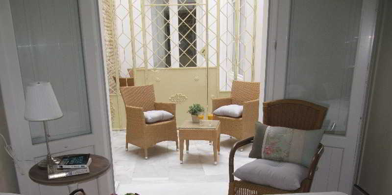 Life Apartments San Vicente Sevilla Exterior foto