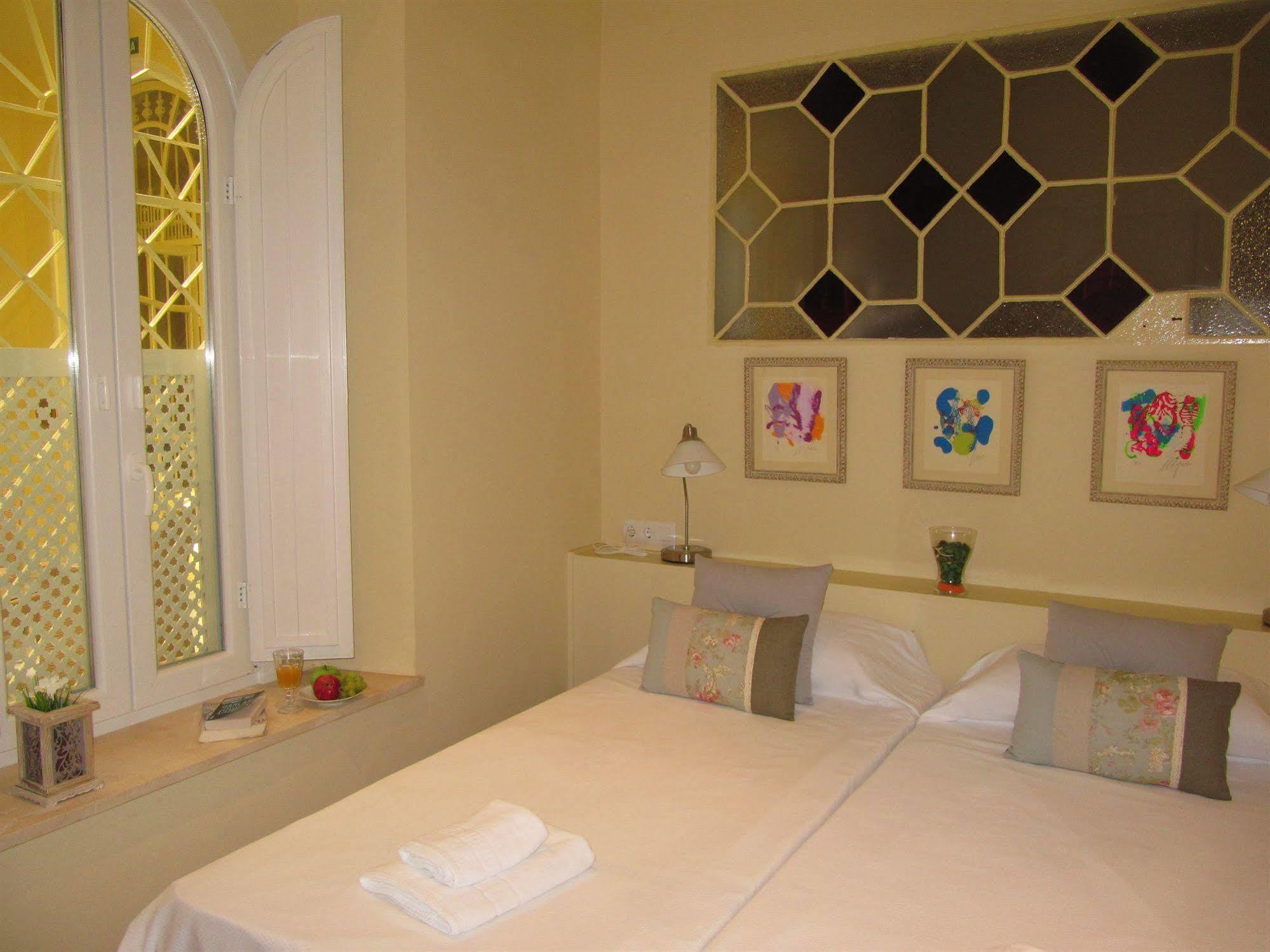 Life Apartments San Vicente Sevilla Exterior foto