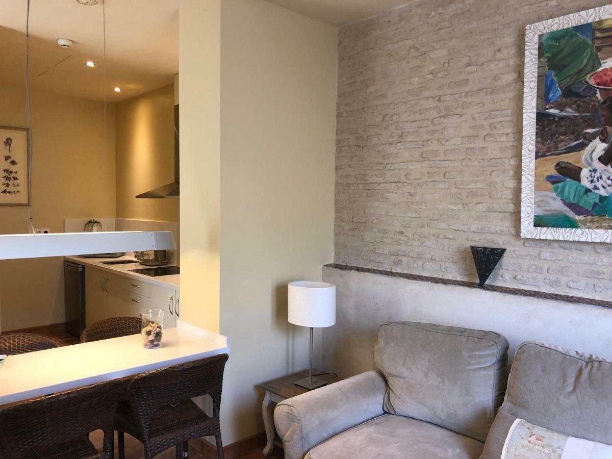 Life Apartments San Vicente Sevilla Exterior foto